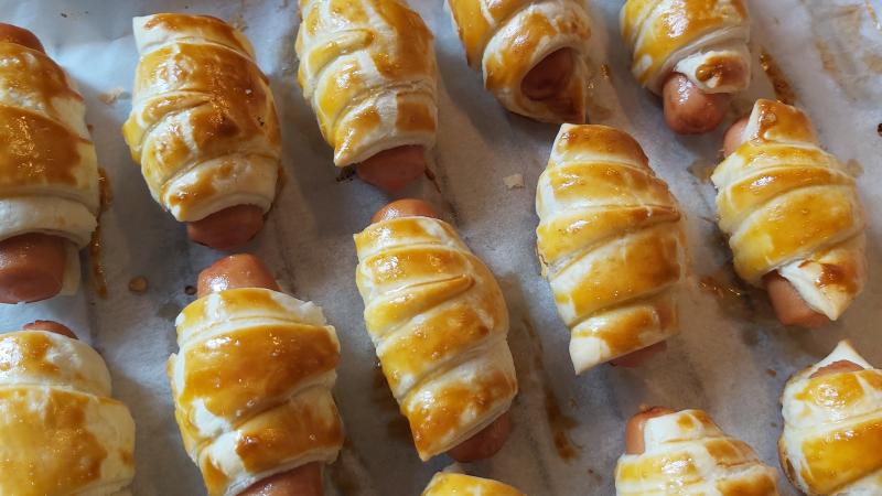 Croissant aux saucisses 